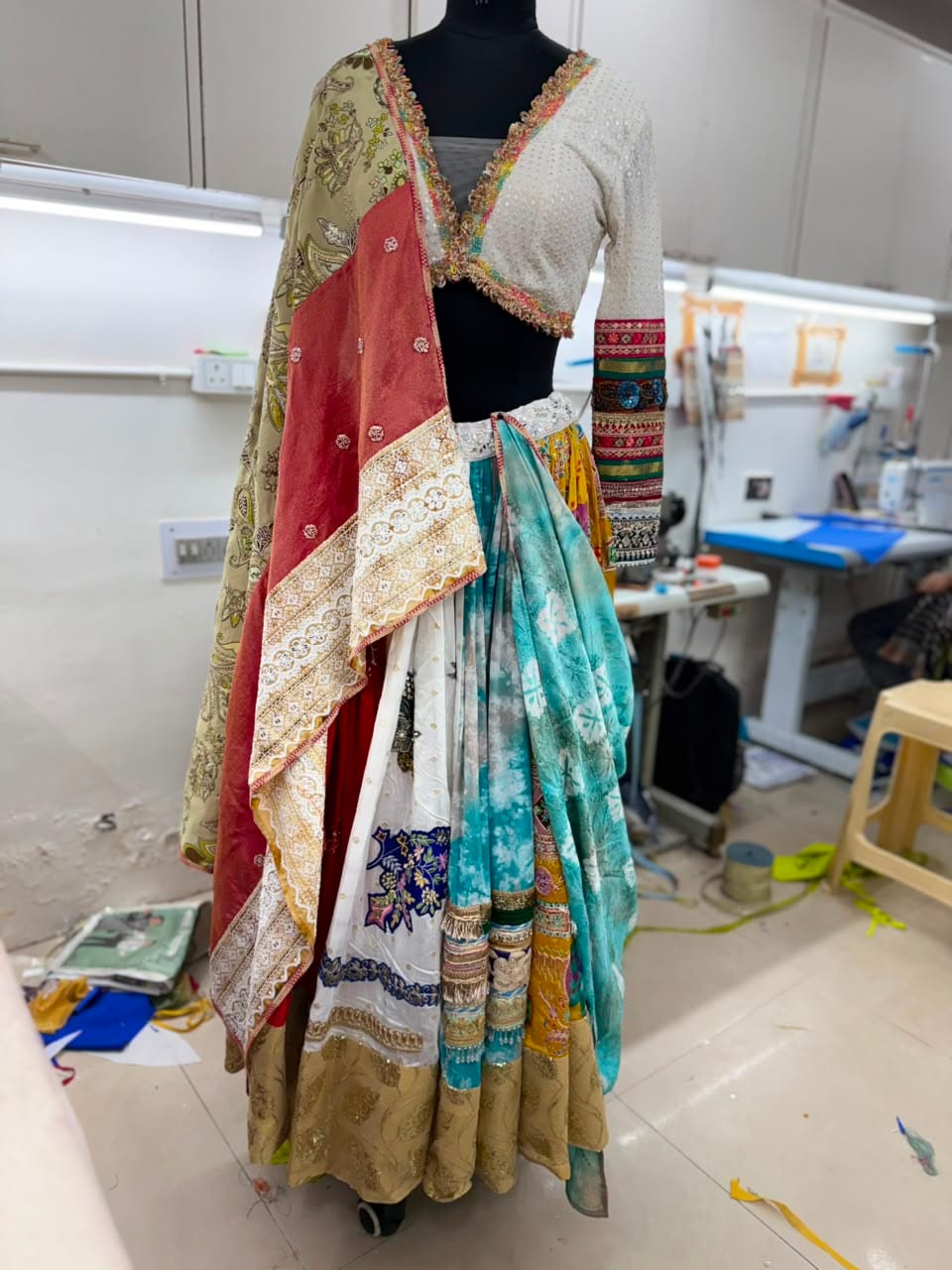 Saffron — front, raw reference